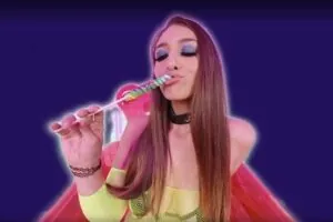 bella rolland sta implorando il tuo sperma