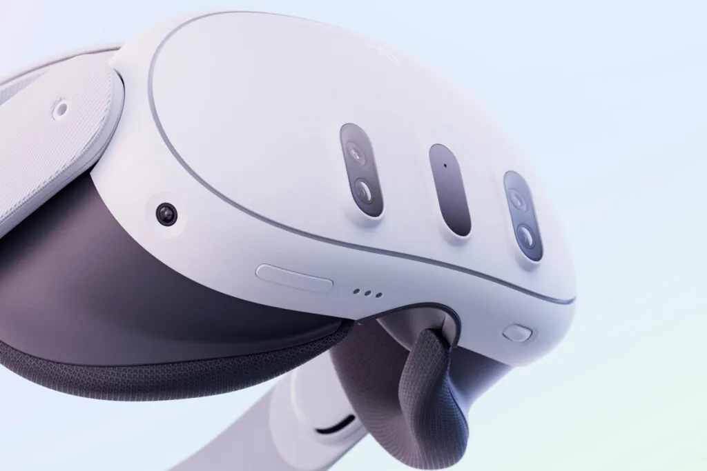 meta quest 3 headset Quest 3 vs Apple Vision Pro